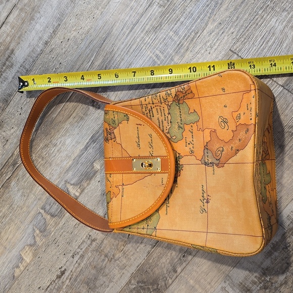 Alviero Martini| 1 Classe |Leather Vintage Map Print Purse | Limited Style - Picture 13 of 14